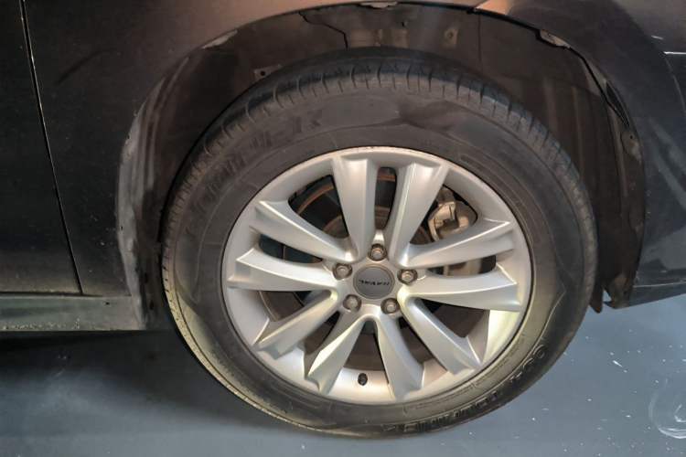 Used Haval H2 2016 Red-Label 1.5T Manual Two-Wheel Drive Luxury Model Right Front Wheel Hub