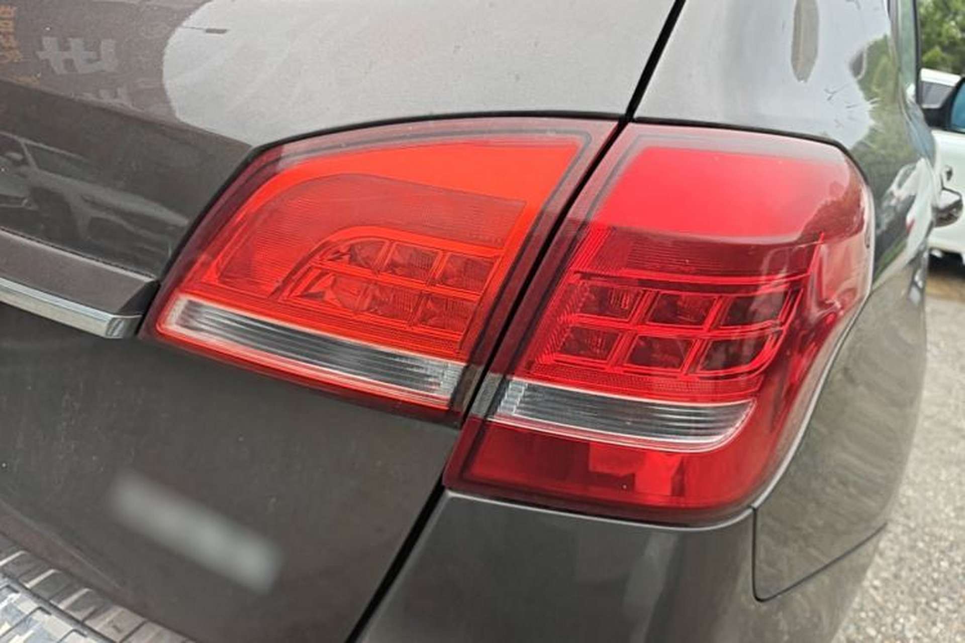 Used Haval H2 2016 Red Label 1.5T Manual Two-Wheel Drive Elite Model Right Rear Taillight
