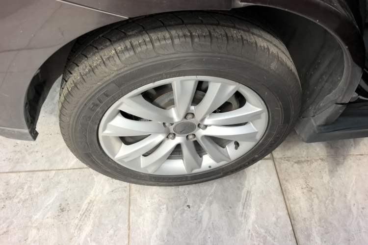 Used Haval H2 2016 Red-Label 1.5T Manual Two-Wheel Drive Luxury Model Right Rear Wheel Hub