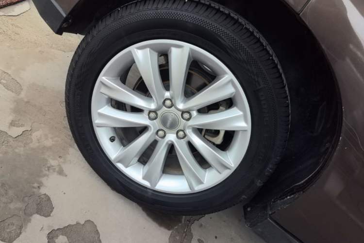 Used Haval H2 2016 Red-Label 1.5T Automatic Two-Wheel Drive Luxury Model Right Rear Wheel Hub