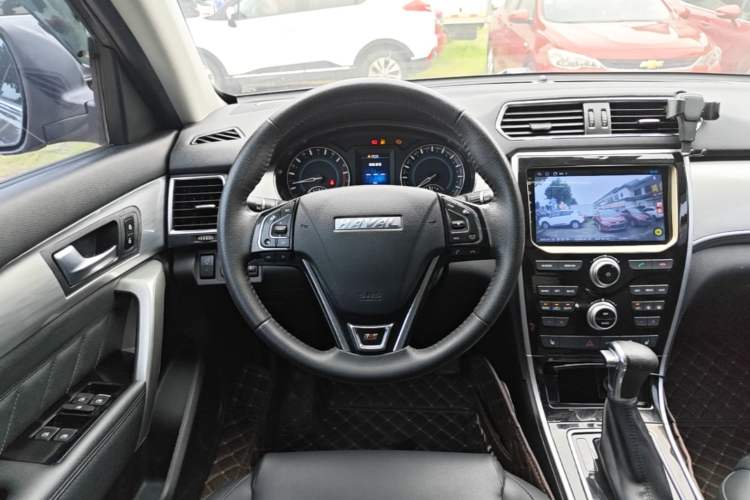Used Haval H2 2016 Red-Label 1.5T Automatic Two-Wheel Drive Luxury Model Steering Wheel