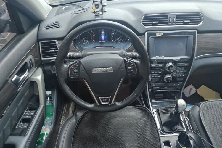 Used Haval H2 2016 Red-Label 1.5T Manual Two-Wheel Drive Luxury Model Steering Wheel