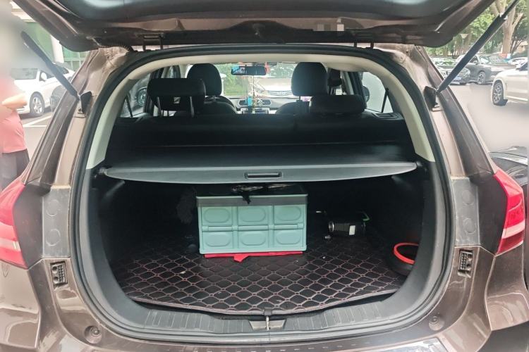 Used Haval H2 2016 Red Label 1.5T Automatic Two-Wheel Drive Elite Model Trunk