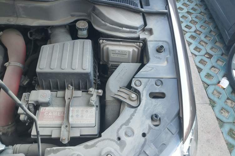 Used Haval H2 2016 Red-Label 1.5T Automatic Two-Wheel Drive Luxury Model Engine Bay Left