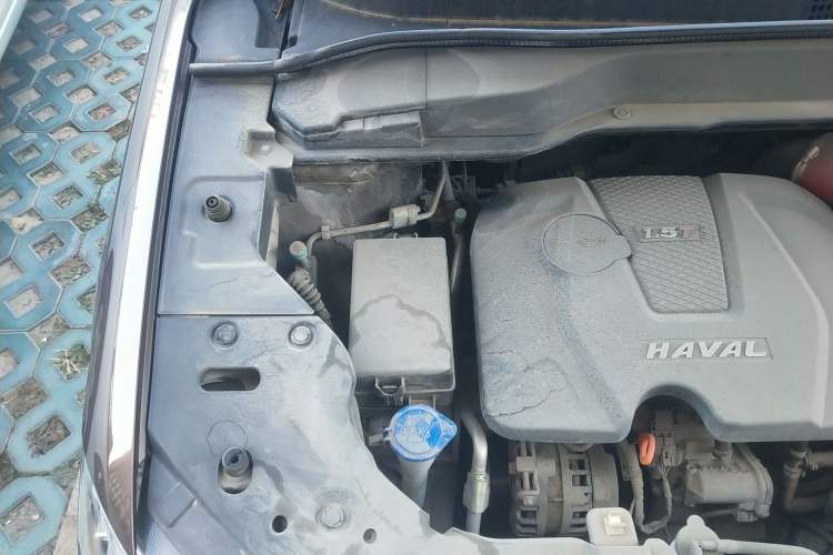 Used Haval H2 2016 Red-Label 1.5T Automatic Two-Wheel Drive Luxury Model Engine Bay Right