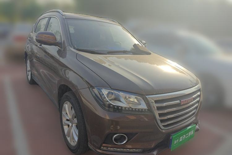 Used Haval H2 2016 Red-Label 1.5T Manual Two-Wheel Drive Luxury Model Front Right 45 Deg