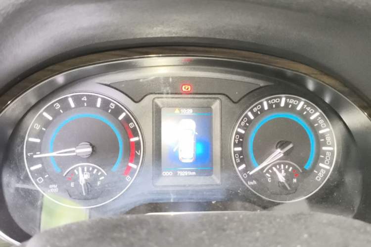 Used Haval H2 2016 Red-Label 1.5T Manual Two-Wheel Drive Luxury Model Instrument Cluster