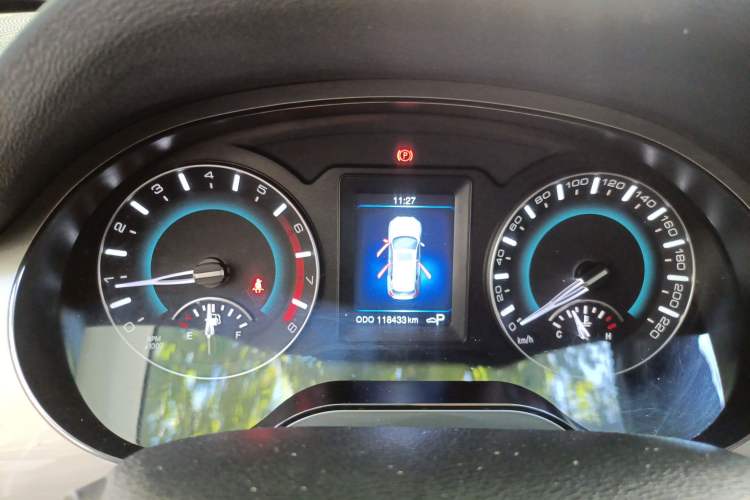 Used Haval H2 2016 Red-Label 1.5T Automatic Two-Wheel Drive Luxury Model Instrument Cluster