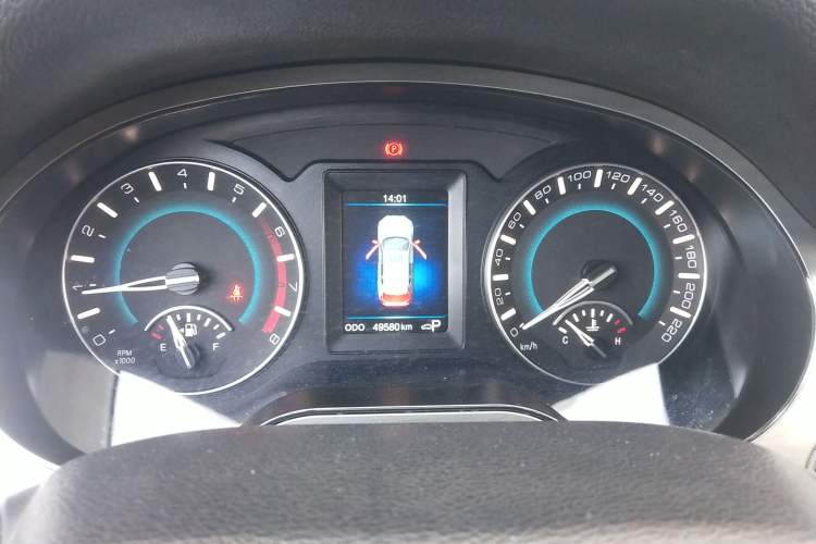 Used Haval H2 2016 Red-Label 1.5T Automatic Two-Wheel Drive Luxury Model Instrument Cluster