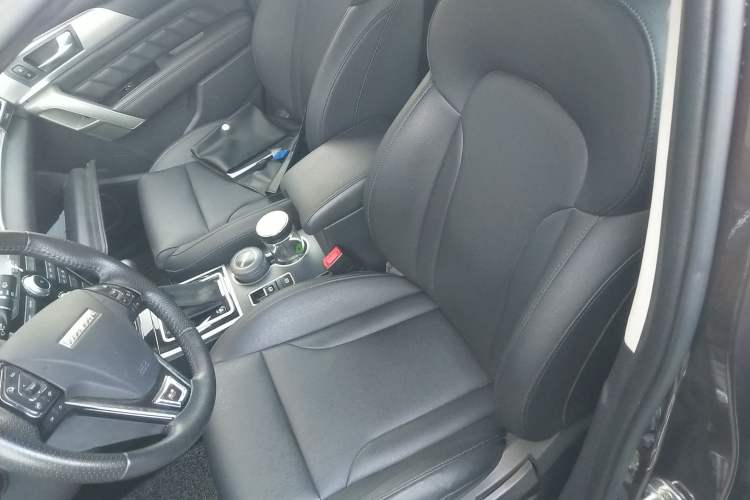 Used Haval H2 2016 Red-Label 1.5T Automatic Two-Wheel Drive Luxury Model Left Front Seat