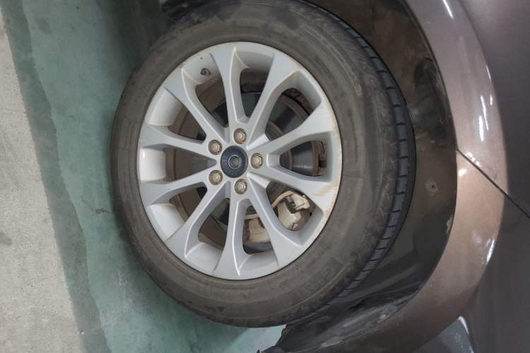 Used Haval H2 2016 Red-Label 1.5T Automatic Two-Wheel Drive Luxury Model Right Front Wheel Hub