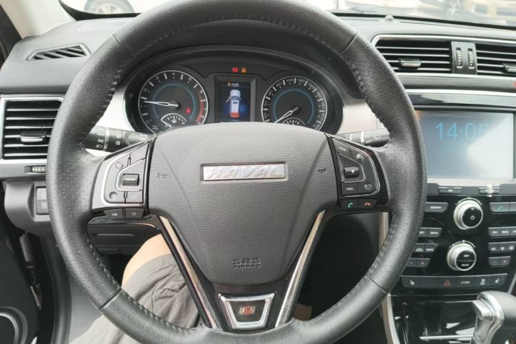 Used Haval H2 2016 Red-Label 1.5T Automatic Two-Wheel Drive Luxury Model Steering Wheel
