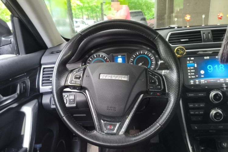 Used Haval H2 2016 Red-Label 1.5T Manual Two-Wheel Drive Luxury Model Steering Wheel