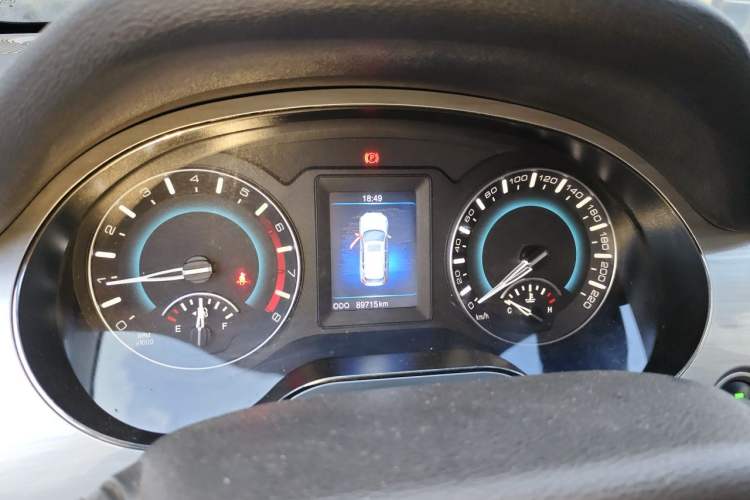 Used Haval H2 2016 Red-Label 1.5T Manual Two-Wheel Drive Comfort Model Instrument Cluster
