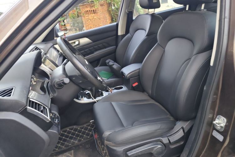 Used Haval H2 2016 Red-Label 1.5T Manual Two-Wheel Drive Comfort Model Left Front Seat