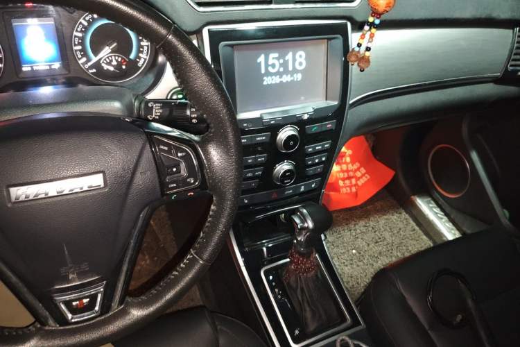 Used Haval H2 2016 Red-Label 1.5T Automatic Two-Wheel Drive Luxury Model Audio And AC Panel
