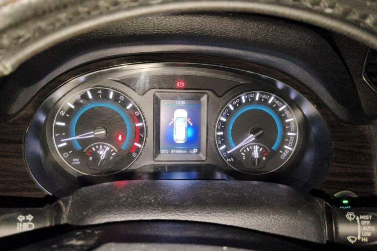 Used Haval H2 2016 Red-Label 1.5T Automatic Two-Wheel Drive Luxury Model Instrument Cluster