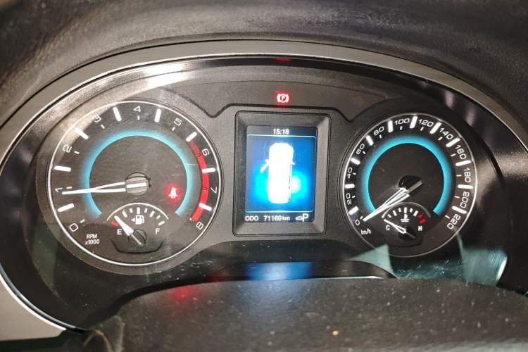 Used Haval H2 2016 Red-Label 1.5T Automatic Two-Wheel Drive Luxury Model Instrument Cluster