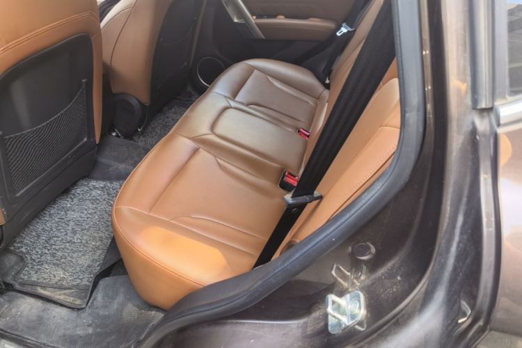 Used Haval H2 2016 Red-Label 1.5T Automatic Two-Wheel Drive Luxury Model Left Rear Seat