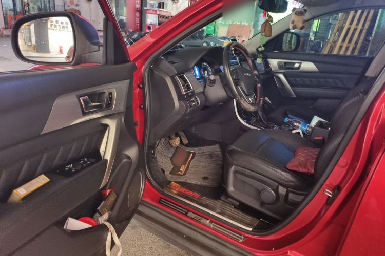 Used Haval H2 2016 Red-Label 1.5T Automatic Two-Wheel Drive Luxury Model Driver Seat