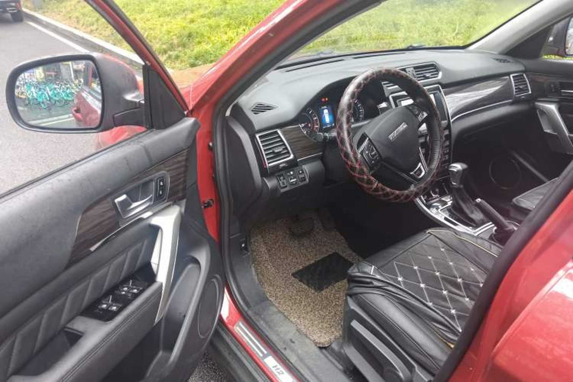 Used Haval H2 2016 Red Label 1.5T Automatic Two-Wheel Drive Elite Model Driver Seat