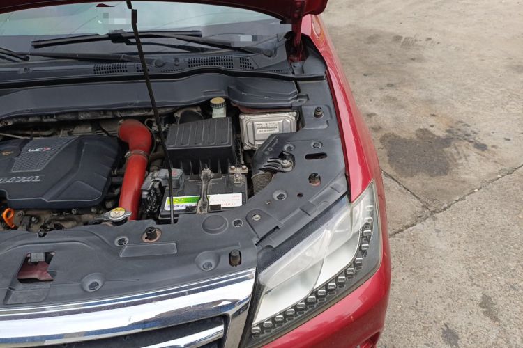 Used Haval H2 2016 Red Label 1.5T Automatic Two-Wheel Drive Elite Model Engine Bay Left