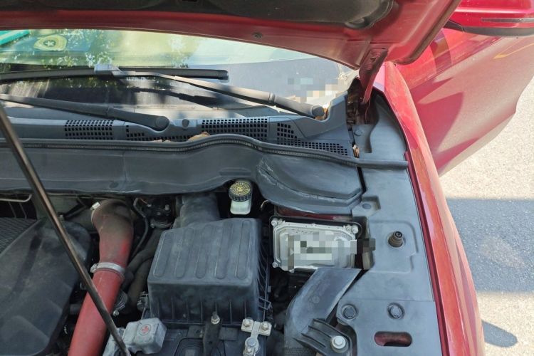 Used Haval H2 2016 Red Label 1.5T Automatic Two-Wheel Drive Elite Model Engine Bay Left