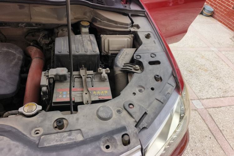 Used Haval H2 2016 Red Label 1.5T Manual Two-Wheel Drive Elite Model Engine Bay Left