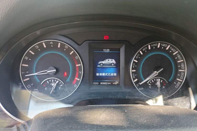Used Haval H2 2016 Red Label 1.5T Automatic Two-Wheel Drive Elite Model Instrument Cluster