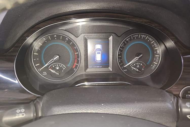 Used Haval H2 2016 Red-Label 1.5T Automatic Two-Wheel Drive Luxury Model Instrument Cluster