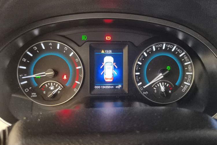 Used Haval H2 2016 Red-Label 1.5T Automatic Two-Wheel Drive Luxury Model Instrument Cluster