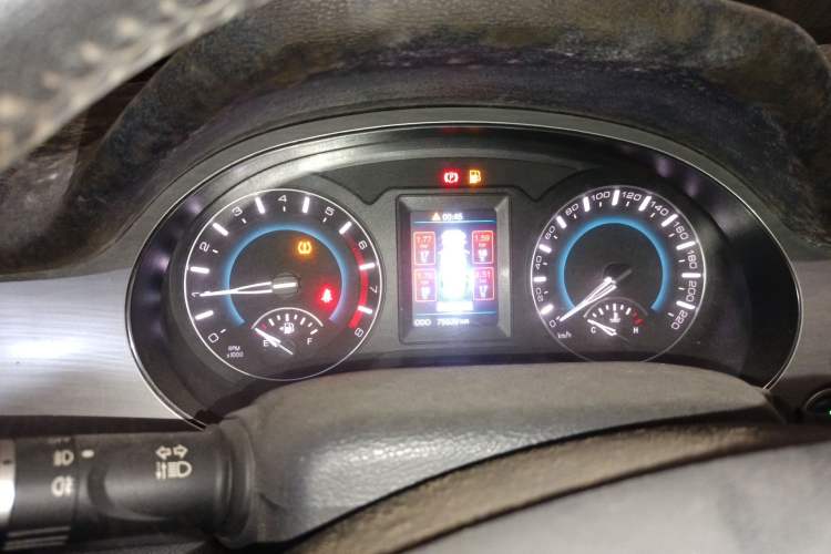 Used Haval H2 2016 Red Label 1.5T Manual Two-Wheel Drive Elite Model Instrument Cluster