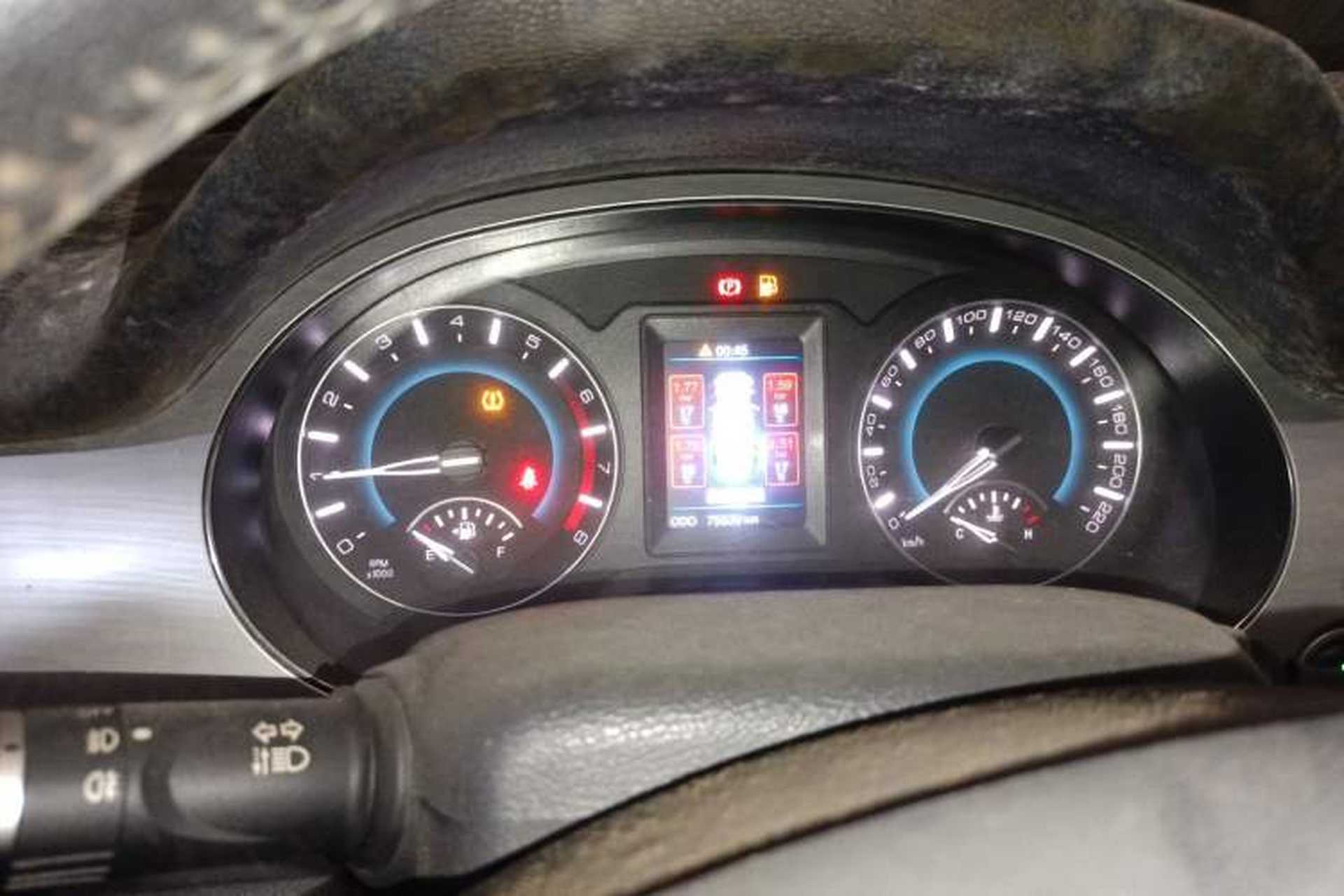 Used Haval H2 2016 Red Label 1.5T Manual Two-Wheel Drive Elite Model Instrument Cluster