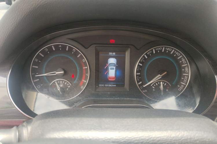 Used Haval H2 2016 Red Label 1.5T Manual Two-Wheel Drive Prestige Model Instrument Cluster