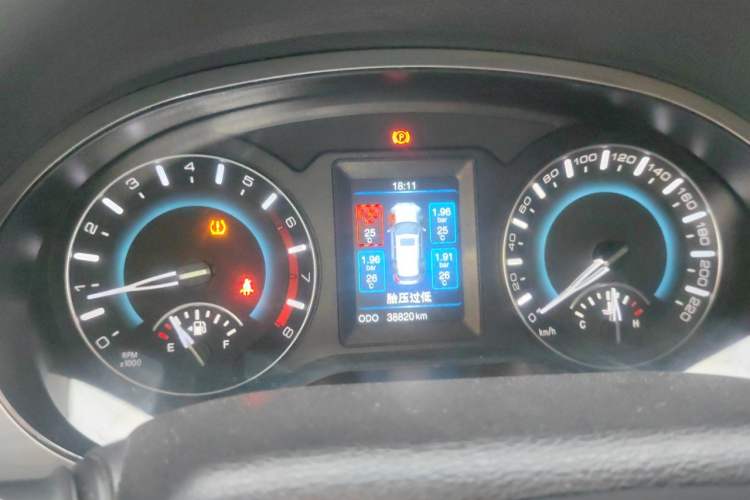Used Haval H2 2016 Red-Label 1.5T Manual Two-Wheel Drive Luxury Model Instrument Cluster
