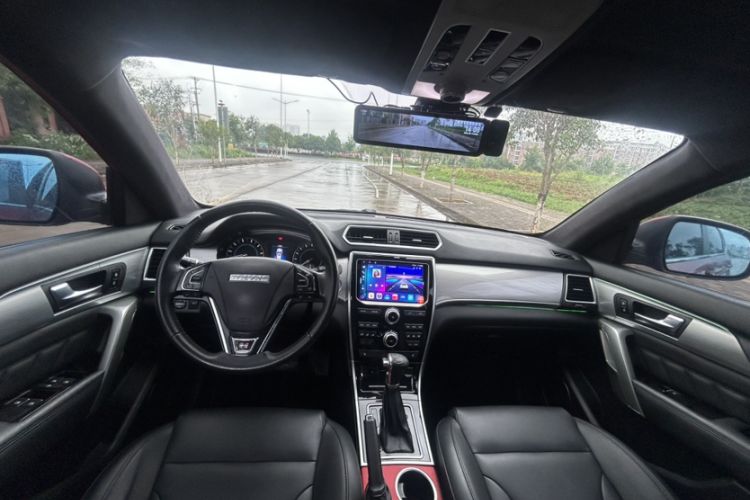 Used Haval H2 2016 Red Label 1.5T Automatic Two-Wheel Drive Elite Model Interior 2