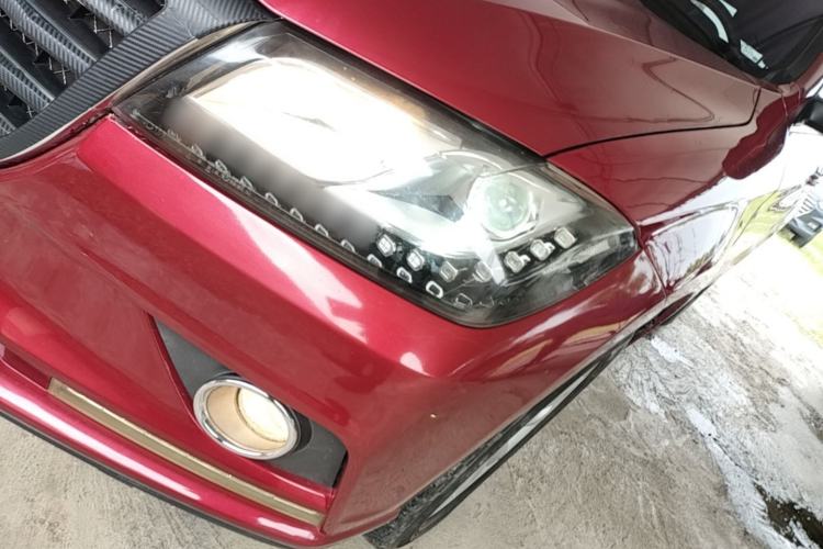 Used Haval H2 2016 Red Label 1.5T Automatic Two-Wheel Drive Elite Model Left Front Headlight