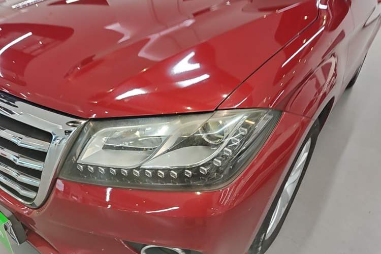 Used Haval H2 2016 Red-Label 1.5T Automatic Two-Wheel Drive Luxury Model Left Front Headlight