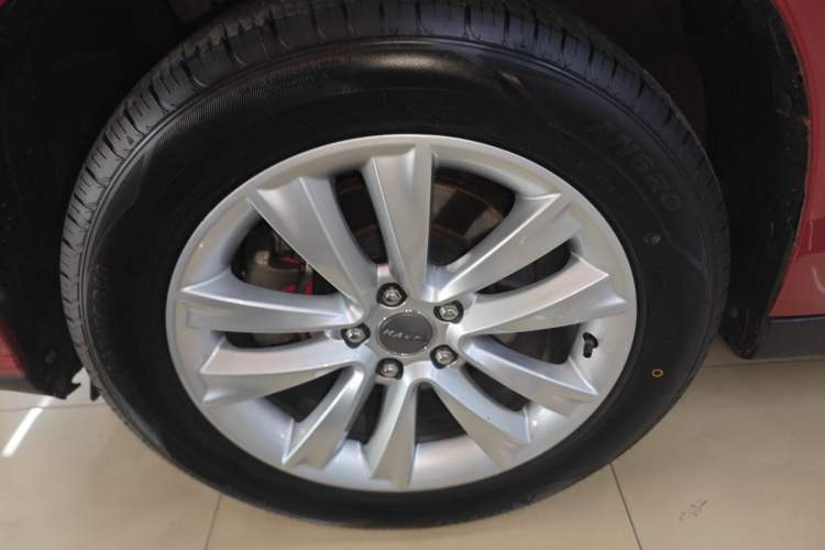Used Haval H2 2016 Red Label 1.5T Automatic Two-Wheel Drive Elite Model Left Front Wheel Hub