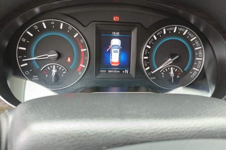 Used Haval H2 2016 Red Label 1.5T Automatic Two-Wheel Drive Elite Model Odometer Close Up