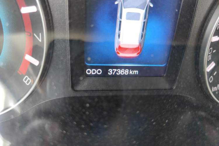 Used Haval H2 2016 Red-Label 1.5T Manual Two-Wheel Drive Luxury Model Odometer Close Up