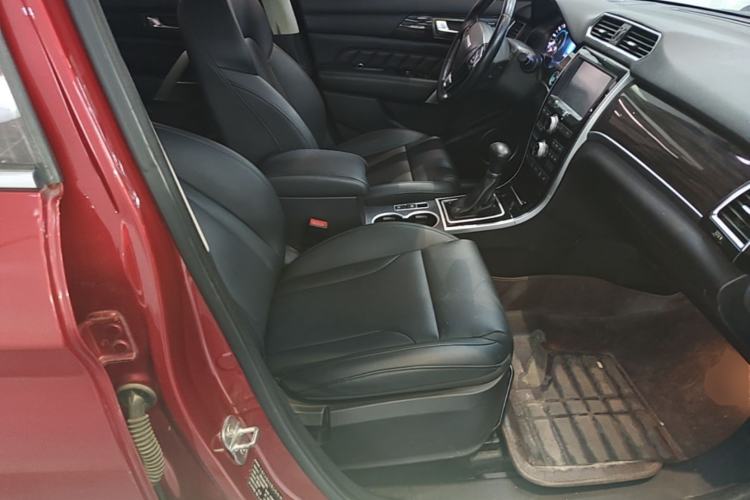 Used Haval H2 2016 Red-Label 1.5T Automatic Two-Wheel Drive Luxury Model Right Front Seat