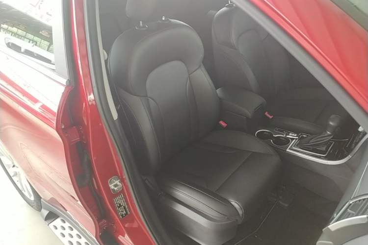 Used Haval H2 2016 Red-Label 1.5T Automatic Two-Wheel Drive Luxury Model Right Front Seat