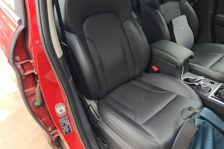 Used Haval H2 2016 Red-Label 1.5T Manual Two-Wheel Drive Luxury Model Right Front Seat