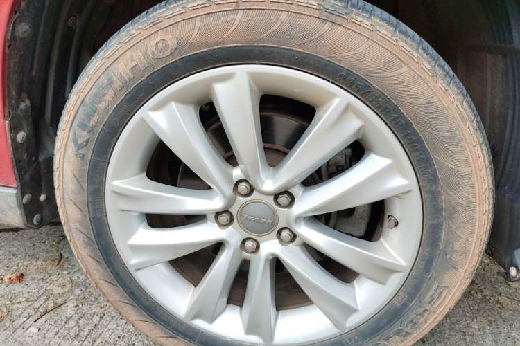 Used Haval H2 2016 Red-Label 1.5T Automatic Two-Wheel Drive Luxury Model Right Front Wheel Hub