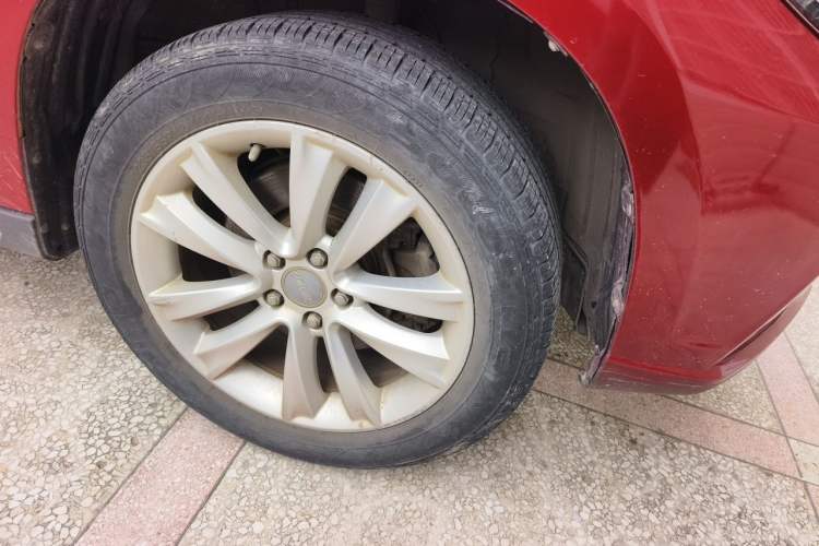Used Haval H2 2016 Red Label 1.5T Manual Two-Wheel Drive Elite Model Right Front Wheel Hub