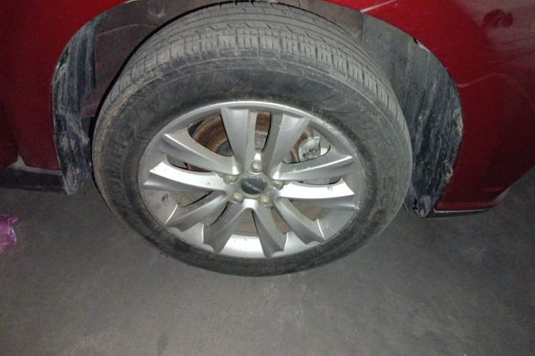 Used Haval H2 2016 Red Label 1.5T Manual Two-Wheel Drive Elite Model Right Front Wheel Hub