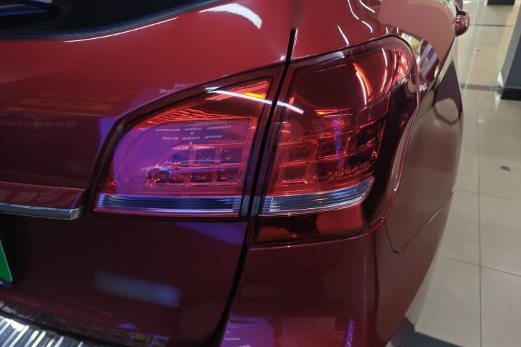 Used Haval H2 2016 Red Label 1.5T Automatic Two-Wheel Drive Elite Model Right Rear Taillight