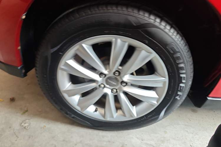 Used Haval H2 2016 Red-Label 1.5T Automatic Two-Wheel Drive Luxury Model Right Rear Wheel Hub
