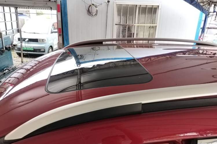 Used Haval H2 2016 Red Label 1.5T Automatic Two-Wheel Drive Elite Model Roof